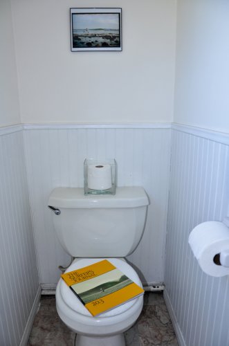 toilet office2